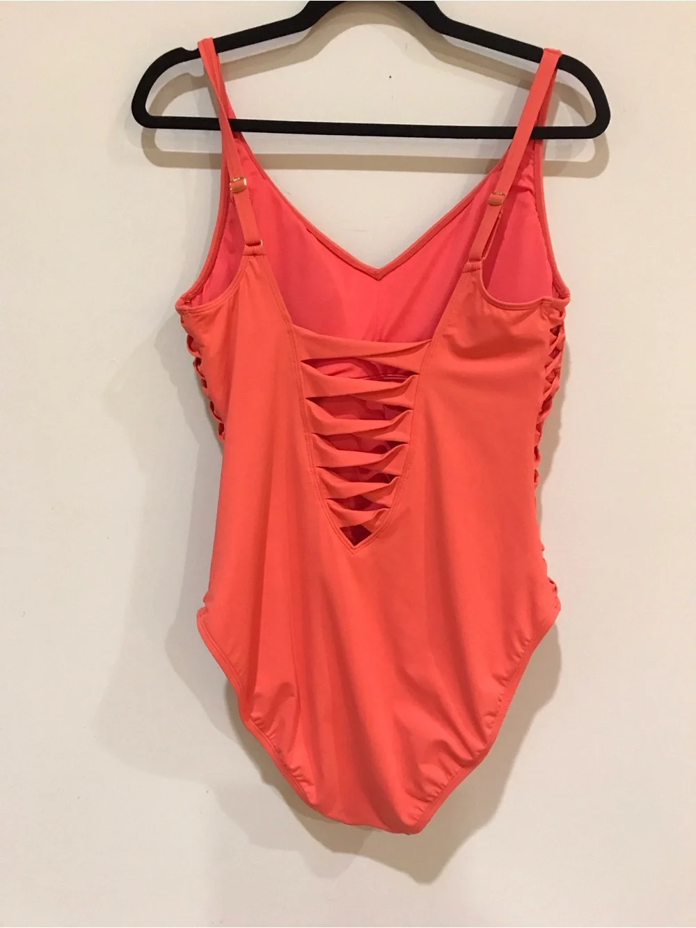 Bleu Rod Beattie coral pink